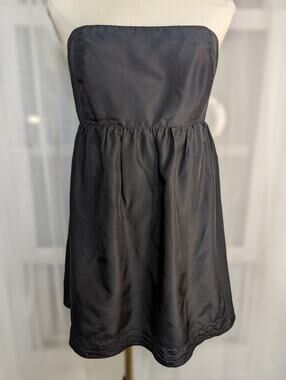 Banana Republic silk strapless top - Size 6